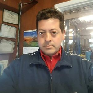 Meet your Posher, Anibal